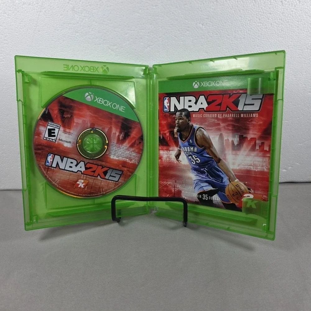 Lot of 4 Xbox One Sports‎ Games NBA 15, RBI 16, Fifa 14 &20. Bundle